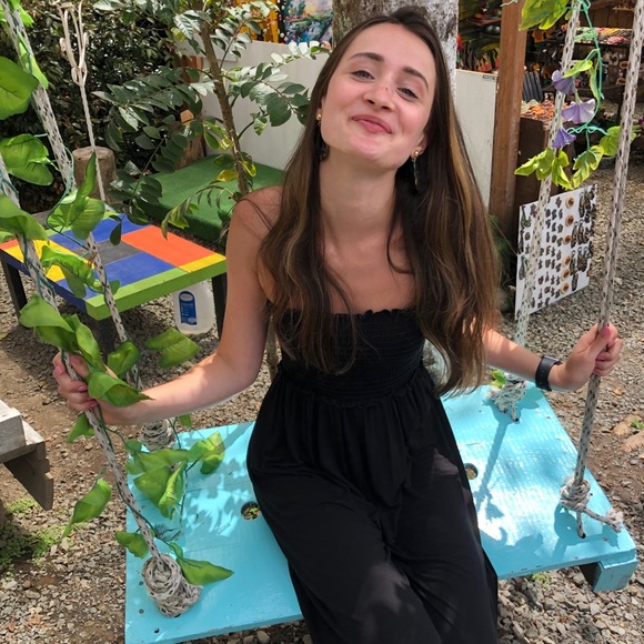 Meet your Posher, Kyla - Picture 1 of 1